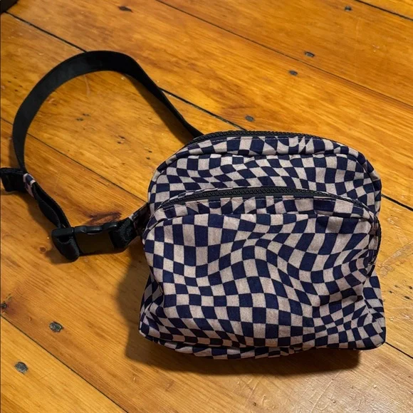 Baggu Trippy Checker Fanny Pack - Picture 2 of 8